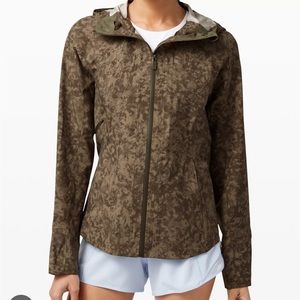 Lululemon Break a Trail jacket- Camo